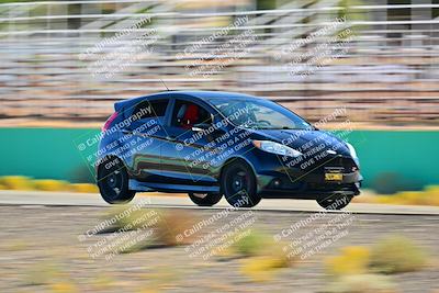 media/Oct-18-2025-Extreme Speed (Sat) [[d6d7e1fef1]]/Group 5/Session 3 (Turn 1)/